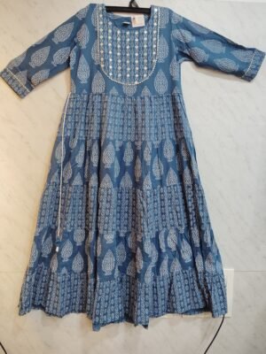 Umbrella frock model top